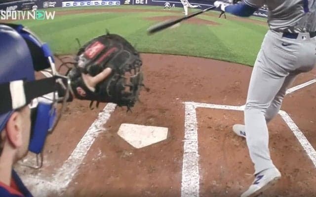 一体、何が起こった…！？ 大谷翔平、もはや人間じゃない　“異常な速さ”のスイングスピードでボールを潰す瞬間がヤバすぎる 「化け物だな…」「めっちゃ怖いだろ」