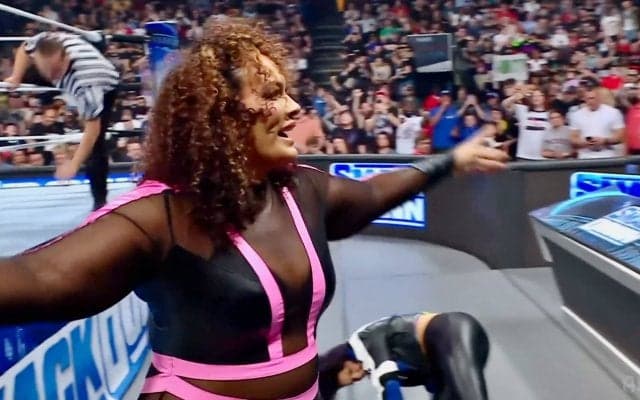 「破壊王」123キロ超大型女子レスラーが狂気の襲撃　宿敵2人をひと捻り「女アンドレ」無双