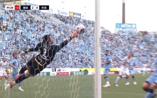 「エグすぎる！」41歳・川島永嗣、チームを救った “1mmタッチ” に脚光 オーストラリア代表の完璧ヘッドを指先でかき出すスーパー “神” セーブで勝利を死守した瞬間