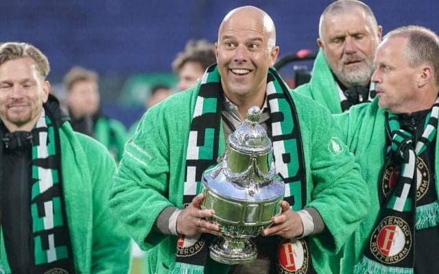 「Googleを使った」リバプールOBが新監督候補のスロット監督に言及、苦しむ可能性も予想「突然全てが変わろうとしている」