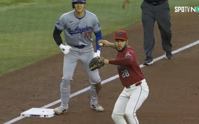大谷翔平の快足だから生まれたギリギリのプレー！ 三塁線で起こった好守とのせめぎ合い