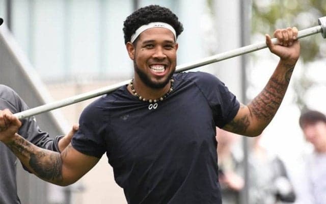 逸材助っ人が来日即“覚醒”…驚異の防御率0.33　長いマイナー生活、TJ手術2度の苦労人