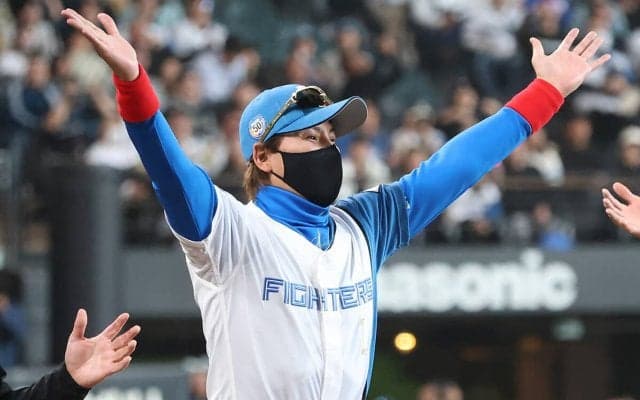 新庄剛志監督３年目の日本ハムはここが違う！ 鶴岡慎也が解説する「快進撃の理由」