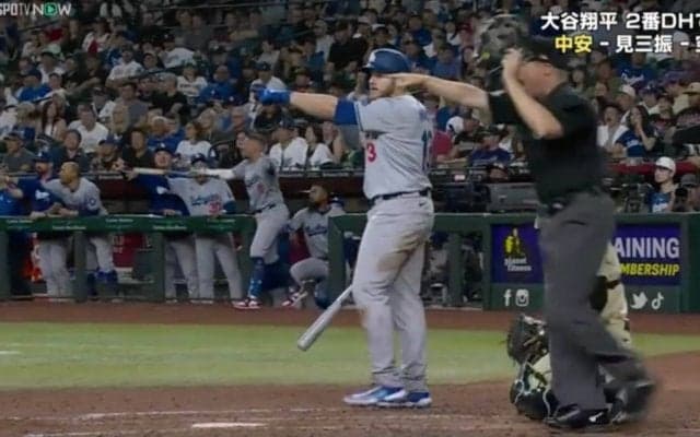 「今、何が起こった？」ドジャースが“珍プレー”で一時勝ち越しの瞬間 元メジャー解説者も驚き「こんなことあるんですね」