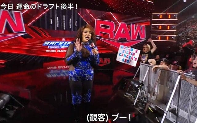 女子レスラー、女の子の握手“拒否”で大ブーイング！ 落胆する女児の様子に「ファンサしろよ」批判殺到