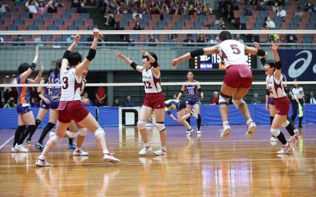 高校生、大学生がVリーグ勢を相手に躍動　第72回黒鷲旗全日本男女選抜大会2日目