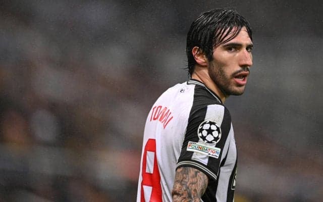 ギャンブル依存症、違法賭博関与で10カ月出場停止中のトナーリにFAが出場停止処分…スキャンダル発覚までの移籍後わずか2カ月で50件の賭博行為を認める