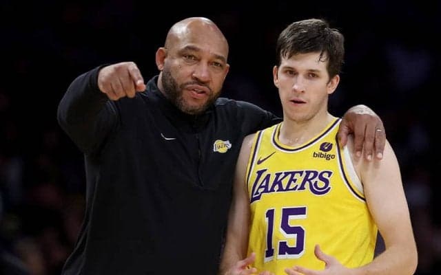 レイカーズがハムHCの解任を発表「シーズンを振り返った上で最善の選択」