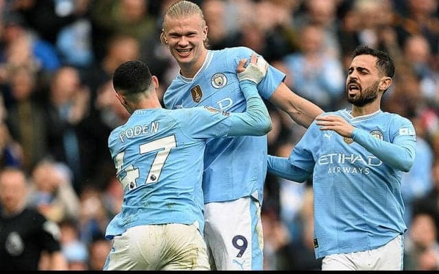 ハーランドが驚愕の4ゴール！　ウルブスにリベンジ達成のシティが6連勝で暫定首位アーセナルを1pt差で追走【プレミアリーグ】