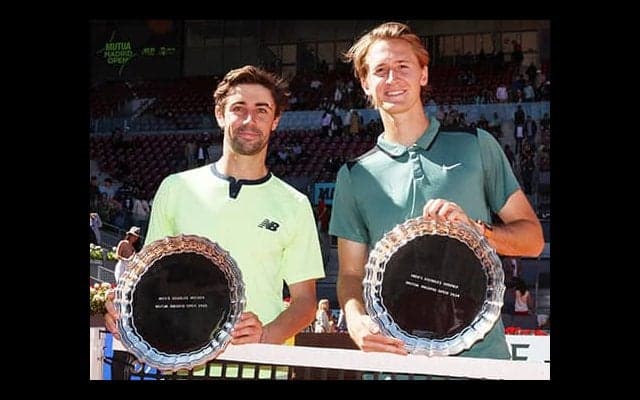 シングルス主戦場の2人が複制覇