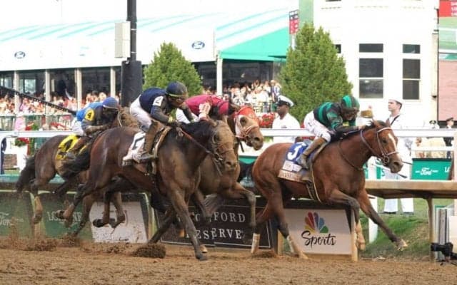 【ケンタッキーダービー】フォーエバーヤング＆坂井瑠星、完全に並んだゴール前…SNSでは称賛の声