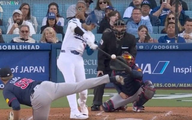 えっ？ それ打つの…！？ 大谷翔平、完全体になってしまった… 内角高めを豪快フルスイングする瞬間がヤバすぎる　ファン騒然「量産体制かな」「ホームラン王ある」