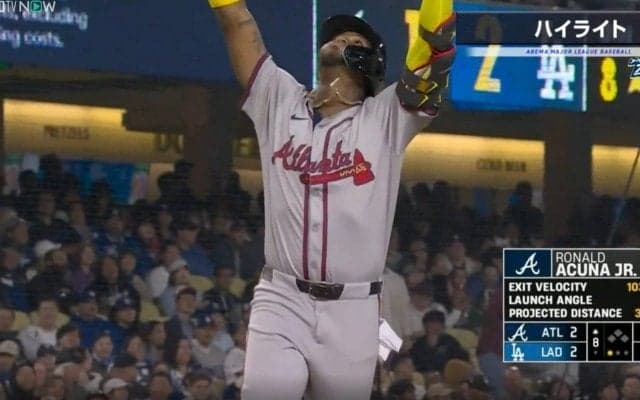 ドジャースファンがブチギレ！大ブーイングも逆に挑発？ “MLBの超怪物”のヤバすぎるホームランパフォーマンスが話題に　ファン騒然「イラっとするなw」「鋼のメンタル」