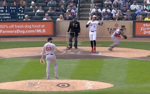 観客ブチギレ！ザル守備に批判殺到… 連続暴投→悪送球からの失点　草野球レベルの“痛恨ミス”が酷すぎる「悪夢でしかない」「ムチャクチャすぎて…」