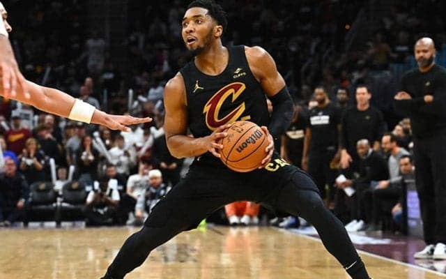 最大18点差から逆転…キャブスがマジック破り東準決勝へ、ミッチェルは両軍最多39得点