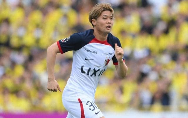 鹿島が3位浮上！　名古新太郎の開始早々弾にチャヴリッチの後半AT弾で柏との接戦制す【明治安田J1第12節】