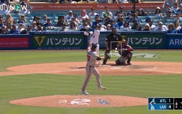 なんだ、ただの神か… 大谷翔平、あの打球方向はヤバすぎる　相手チームは打つ手なし！センター左方向への豪快アーチにファン騒然 「ホームラン王あるな」「完全に量産体制」