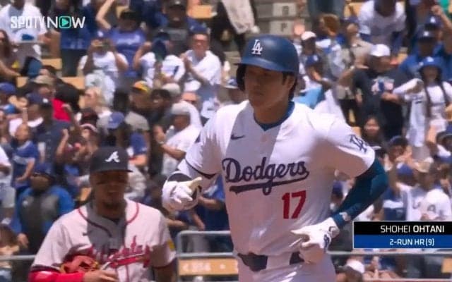 大谷翔平のホームランにノリノリBGM 日曜の午後・ドジャースの仲間たちが次々と“陽キャ”に変わるおもしろシーン