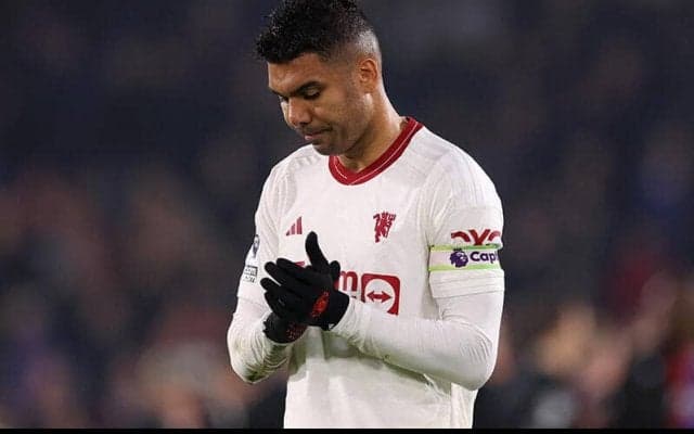 「彼は年をとった」ミス連発で猛批判浴びるカゼミロ…キャラガー氏からは移籍の提案「私など到底及ばない選手だが…」