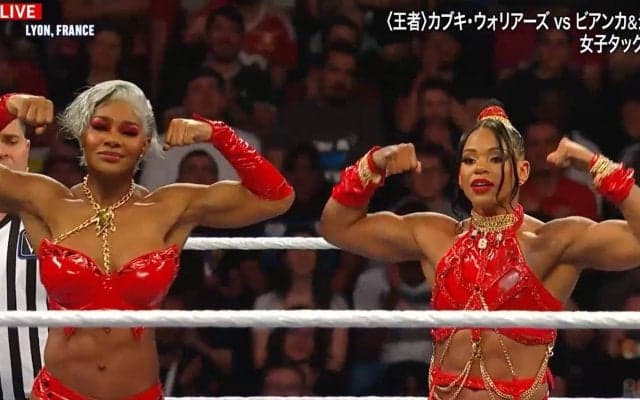 筋肉女子最恐タッグ、日本人女子レスラーをまるで“物扱い” 高すぎるリフト技に「ひどい」「かわいそ」悲痛な声