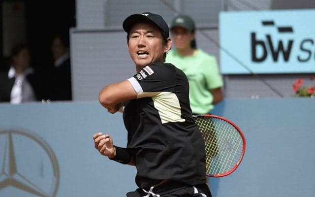 西岡良仁、2時間18分の熱戦の末に世界46位をフルセットで下して2回戦へ。約2ヵ月ぶりのツアー本戦白星[イタリア国際]