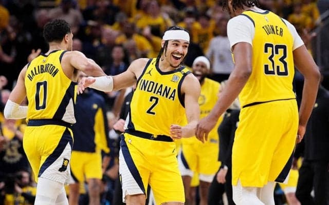 ペイサーズが反撃の1勝、ニックスをホームで下す…ネムハードが土壇場で3ポイント炸裂