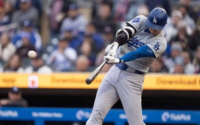 【MLB】「痛ぇぇ……」大谷翔平、ドン詰まりに思わず塁上で“しかめっ面”　3試合ぶり左前打で出塁
