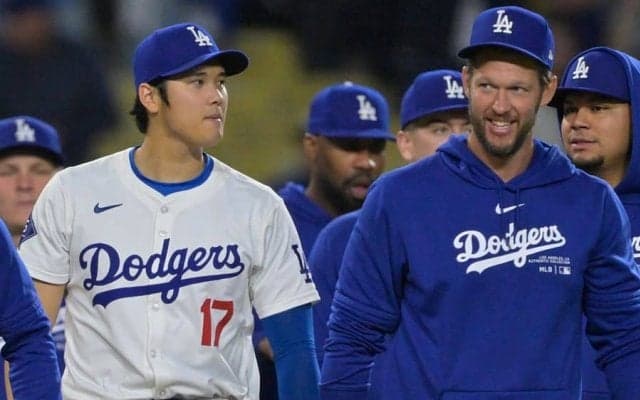 大谷翔平とカーショーの“レア”な一枚　大量投稿で発見…球団写真家が伝えるド軍風景