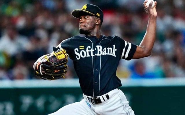 鷹・モイネロが2回無失点も2番手の村田賢一投手が4回4失点　楽天・小孫は6回途中2失点