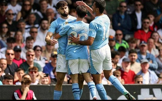 グヴァルディオル2発などで快勝シティが7連勝で暫定首位浮上！　ユナイテッド戦控えるアーセナルに圧力【プレミアリーグ】