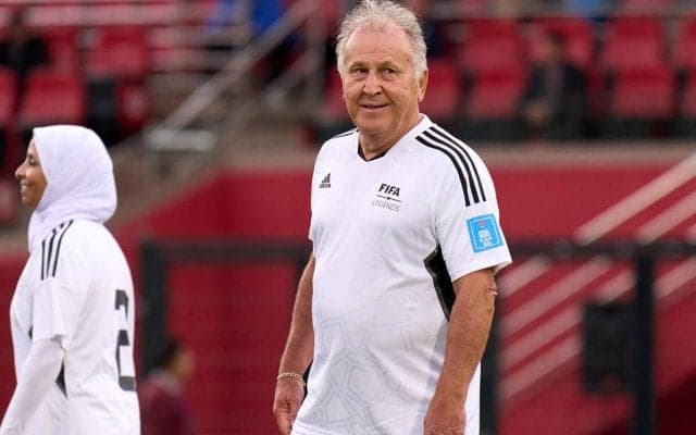 「これがサッカー」来日中のジーコ氏、3点差追いつかれての東京V戦のドローを振り返る「鹿島は絶好のチャンスを逃してしまった」