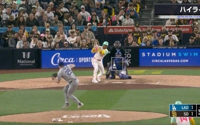 ドジャース、大ピンチ！ これはヤバいだろ… 電撃移籍したMLB屈指の安打製造機の“変態打ち”に狙い撃ちされる　2年連続首位打者のヤバすぎる一撃 「イチローかな？」「恐ろしすぎる」