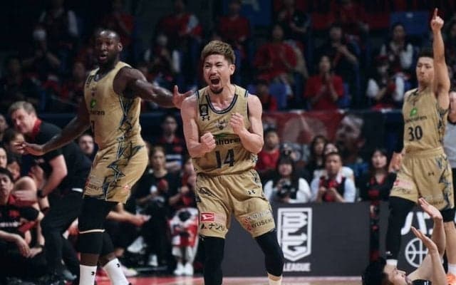 王者・琉球ゴールデンキングスがA東京を1点差で退ける…死闘を制してセミファイナルへ