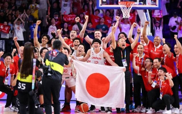 ソフトバンクがJBAとBリーグのトップパートナー継続決定「バスケ界一丸となり努力を続けてまいりたい」