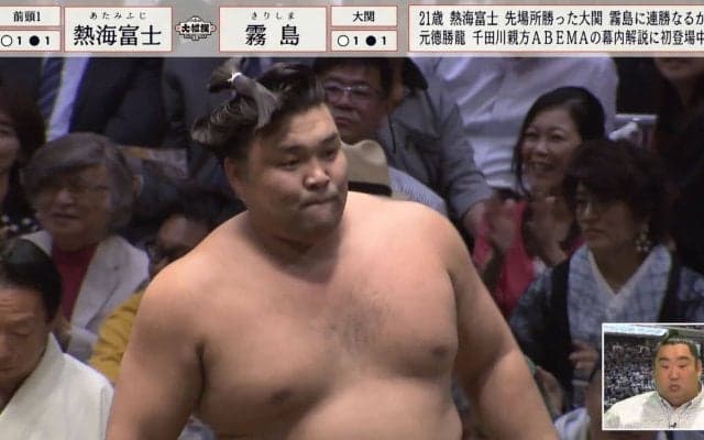「大丈夫？」カド番大関の敗れ方にファン悲痛 「ちょっと霧島にしては珍しい形に……」放送席も一瞬の出来事に唖然