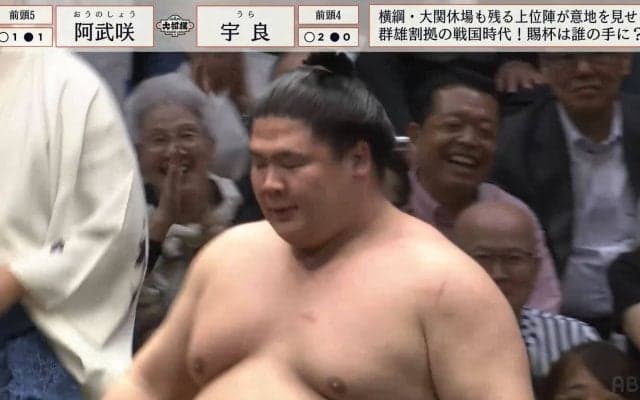 角界随一のテクニシャン！業師が土俵際で見せた一瞬の妙技に拍手喝采「何だよこの上手さ、ヤバいな」「こりゃあ盛り上がるわけだ」