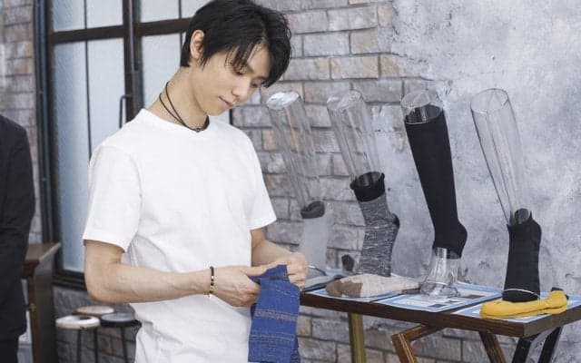 羽生結弦選手、ソックスへの想い語る「5本指ソックスから転換する日が、まさか（来るとは）…」