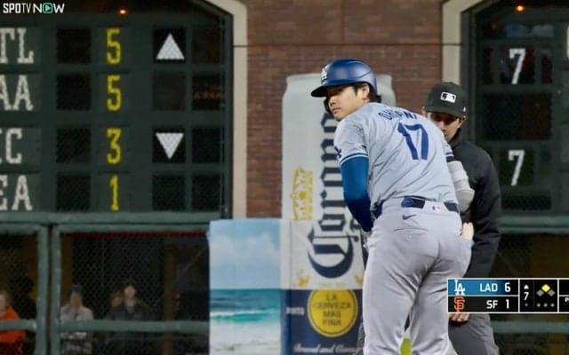 ヤバい、おっとっと！大谷翔平が“急ブレーキ”　スリーベース狙いも方向転換→“驚速帰塁”に反響「マジ凄すぎるんだが」「足大丈夫？」