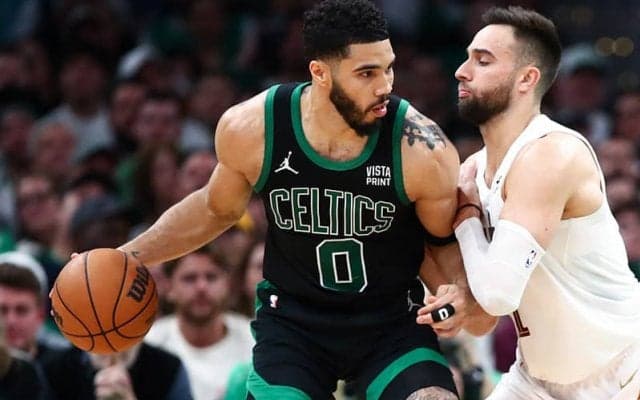 4勝1敗でキャブスとのシリーズに勝利、イースト首位のセルティックスが3年連続の地区決勝へ