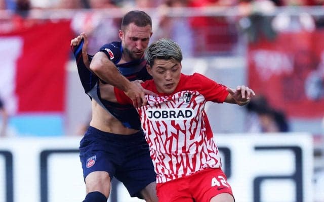 「マラドーアンだ」堂安律が強い・上手い！ 大型DFに競り勝った圧巻ボールキープの瞬間が話題「バケモノやんけ」「良さ出た」