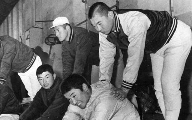 法政大の練習初日に力士のような体で現れた江川卓に指揮官は「なんて体してやがるんだ......春は使えんな」