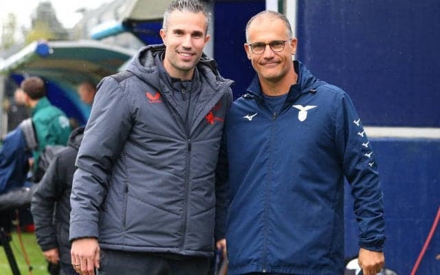 ファン・ペルシが来季からヘーレンフェーンの新指揮官就任！　トップチームで初の指揮に