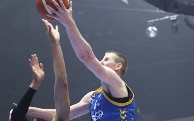 滋賀が越谷とのOT制しB2優勝に王手…モータムが37得点15リバウンドの大暴れ／B2プレーオフ