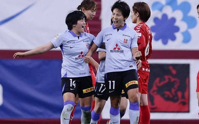 連覇の浦和がI神戸を一蹴して13連勝達成！ 3位東京NBは2位に勝ち点差1に迫るも、なでしこFW藤野あおばが負傷交代【WEリーグ】