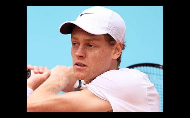 世界2位シナー 全仏OPへ練習再開