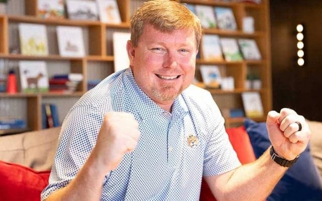 10年ぶり来日で駆け込んだ“チェーン店”　妻も愛した日本…息子の名前は「コウシエン」