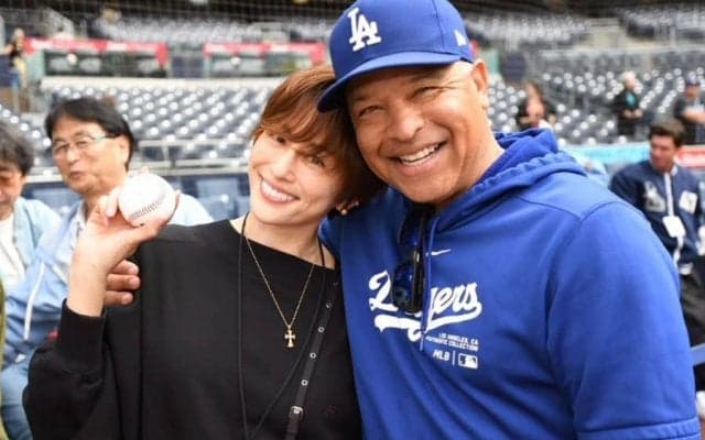 米倉涼子さん、ド軍監督の「お人柄に感動」　メジャー観戦で「エネルギーに大興奮」