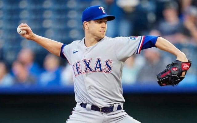 今永を圧倒する歴史的快投「人間とは言い難い」　“最強右腕”が記録した衝撃の「0.50」