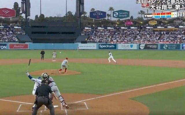 おい！走ったぞ！大丈夫かよ…！？ 大谷翔平、いくらなんでもヤバすぎる　ボールを当てられたのに全力スタート→盗塁を決める瞬間「体強すぎだろw」「盗塁王目指して」