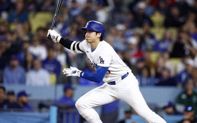 【MLB】「審判さんあぶない」大谷翔平、俊足飛ばして内野安打マーク　“あわや衝突”のヒヤリ場面も……